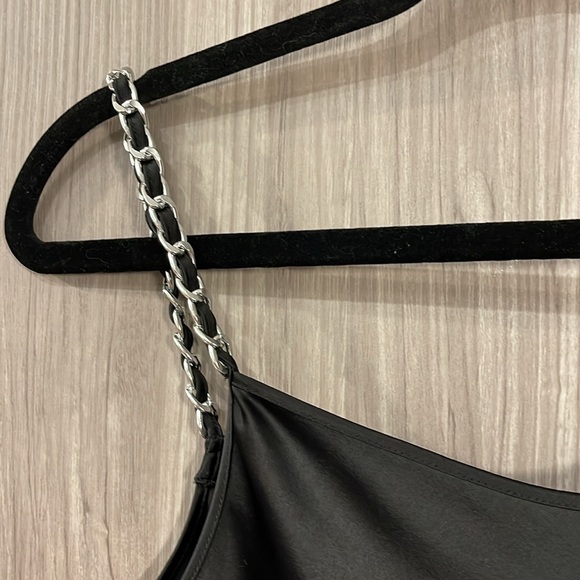 HUGO
Black stain Cermila Tank Top Size XS - Picture 7 of 12